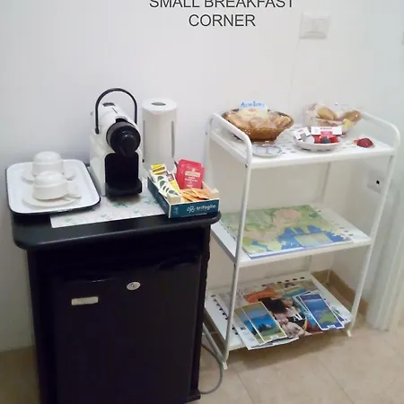 Гостевой дом La Casa Delle Rose With Air Conditioning 3*