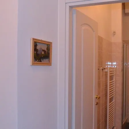 La Casa Delle Rose: Cozy Air-conditioned Retreat 2*