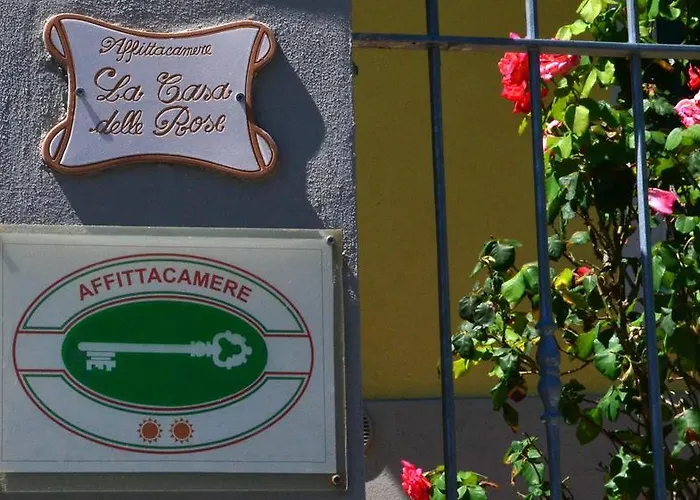 La Casa Delle Rose With Air Conditioning Pensionat La Spezia